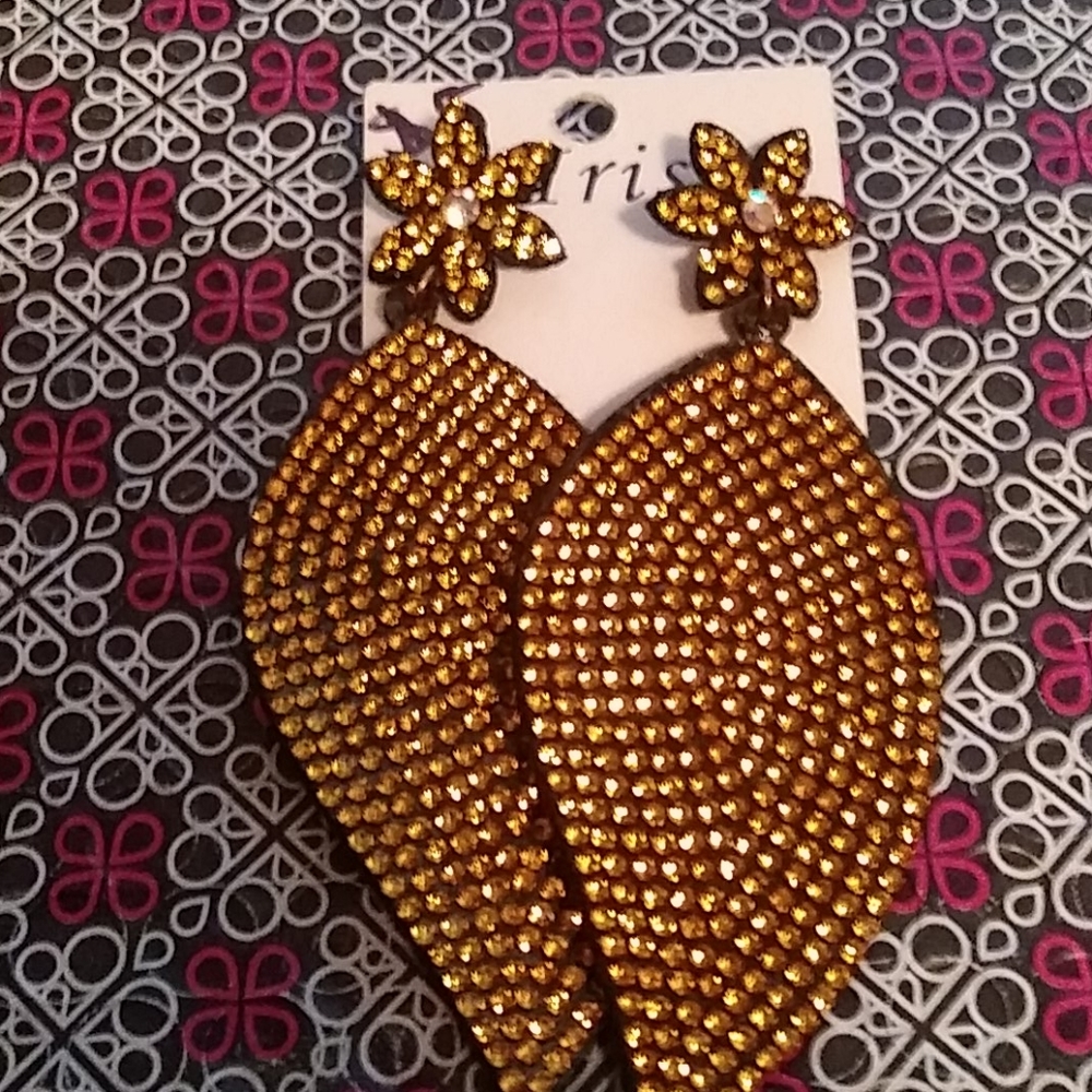 Earrings - Picture 4 of 10